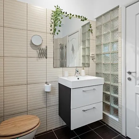 Апартаменти Stepup Apartment, Downtown Bucharest, Center, Urban View