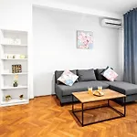 Stepup Apartment, Downtown Bucharest, Center, Urban View 아파트 *
